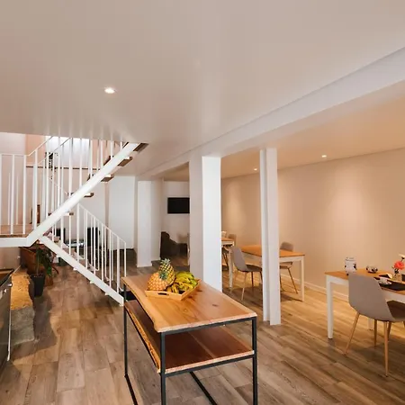 Stone House 4* Πόντα Ντελγκάντα