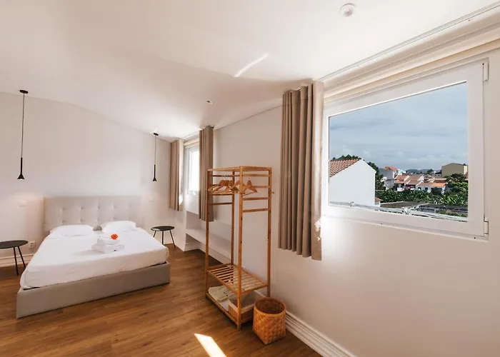 Stone House 4* Ponta Delgada (Sao Miguel)