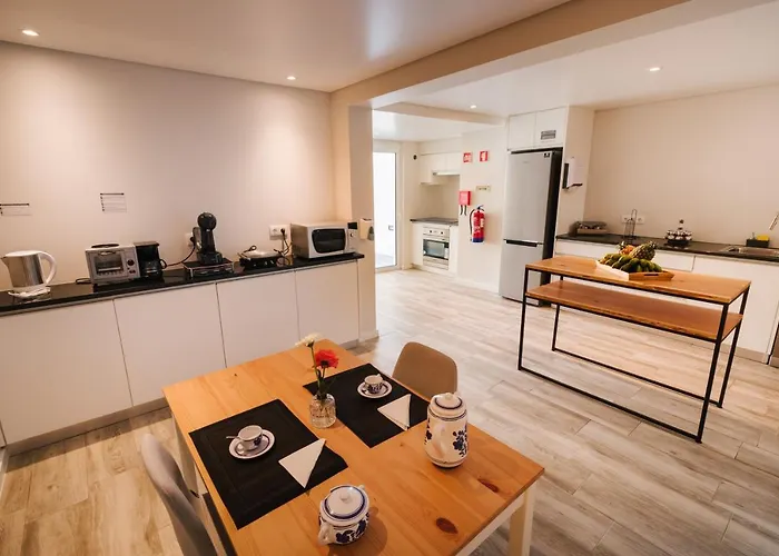 Stone House 招待所 4*