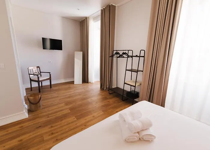 Stone House 招待所