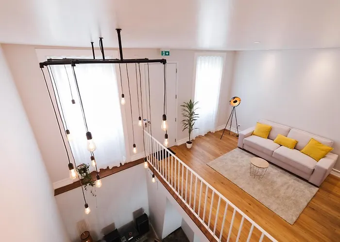 招待所 Stone House 4*